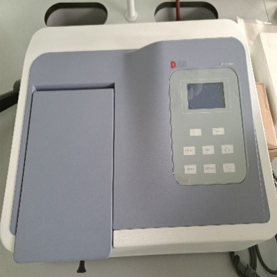 UV-Vis spektrofotometar jednokanalni